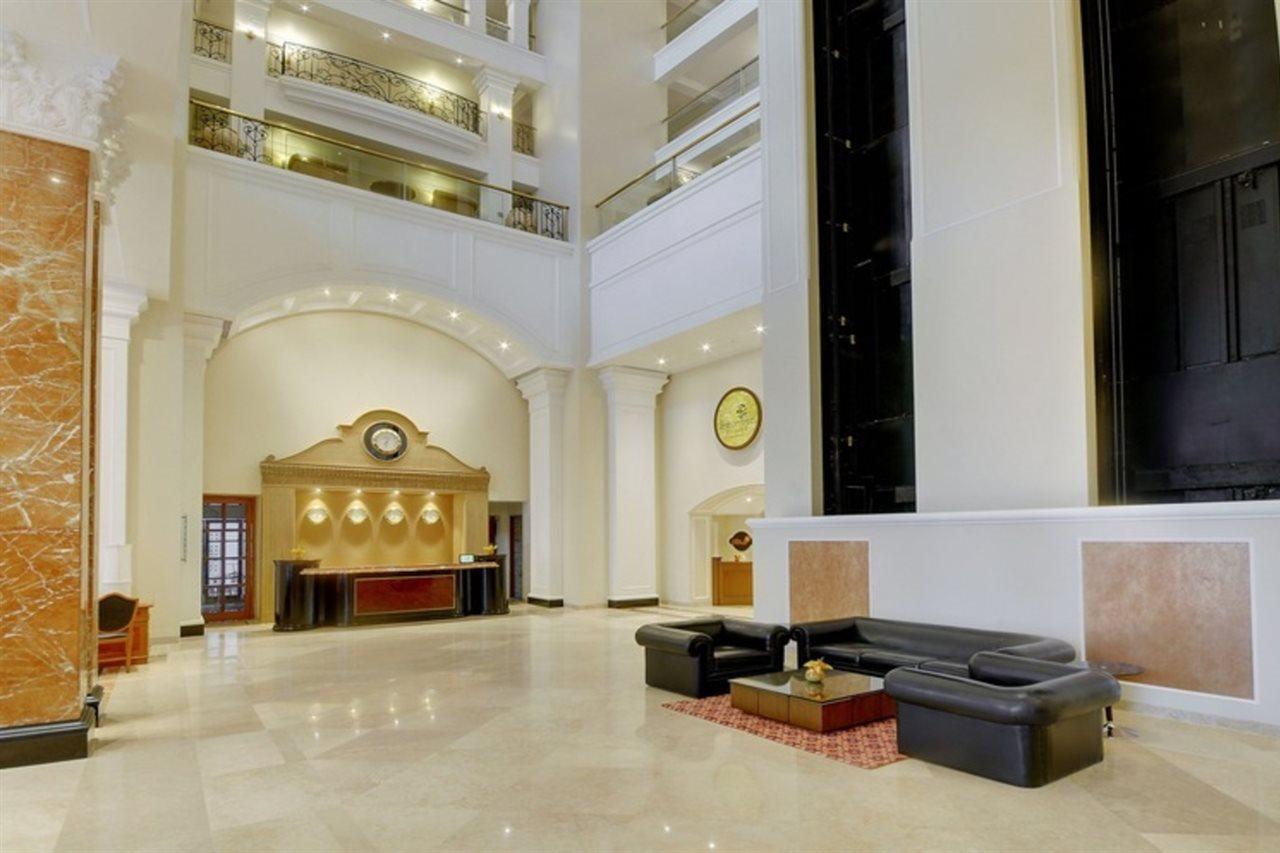 Lemon Tree Premier “The Atrium” Ahmedabad Ξενοδοχείο Εξωτερικό φωτογραφία