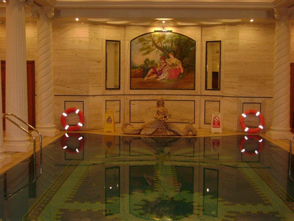 Lemon Tree Premier “The Atrium” Ahmedabad Ξενοδοχείο Εξωτερικό φωτογραφία