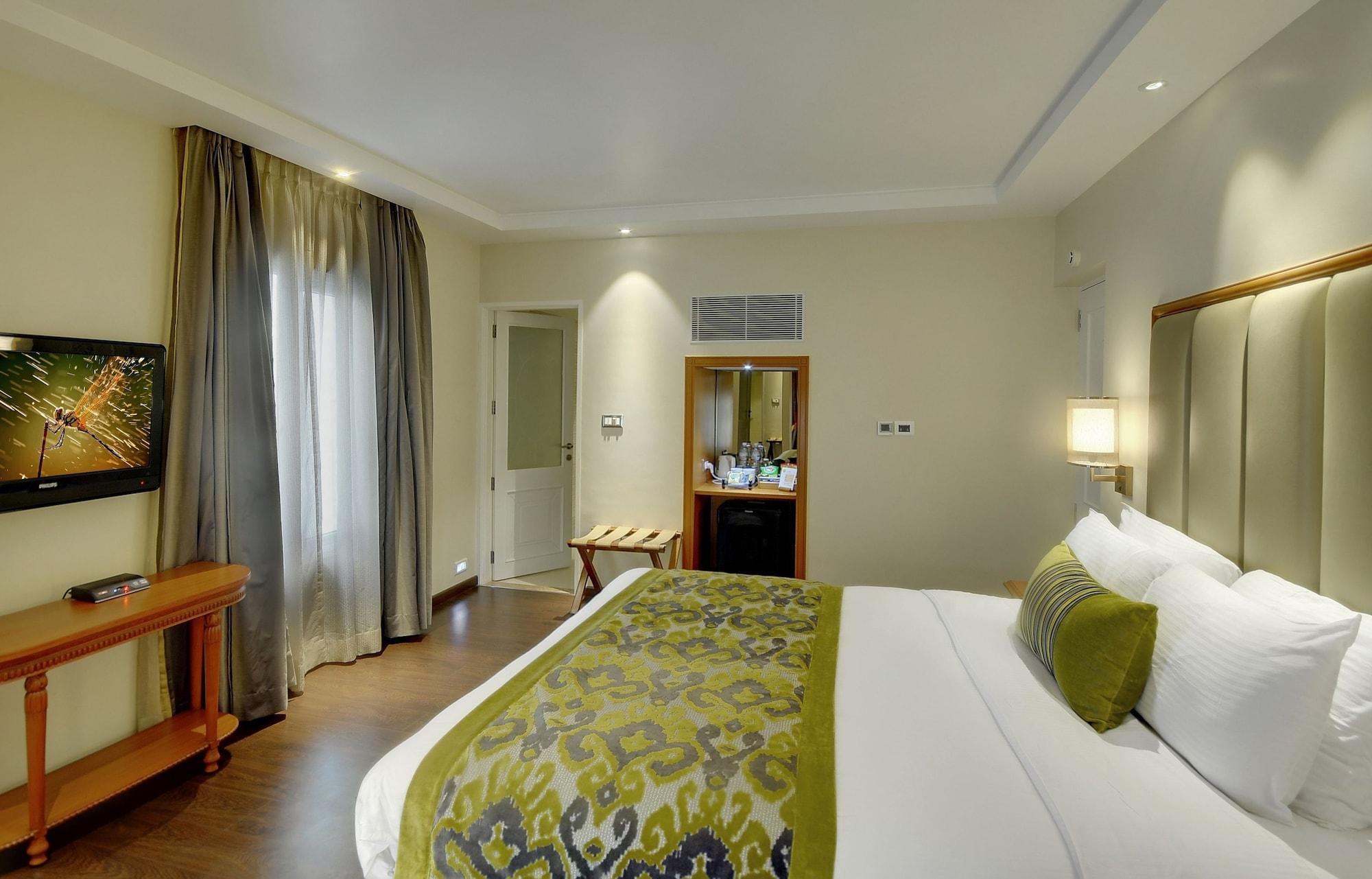 Lemon Tree Premier “The Atrium” Ahmedabad Ξενοδοχείο Εξωτερικό φωτογραφία