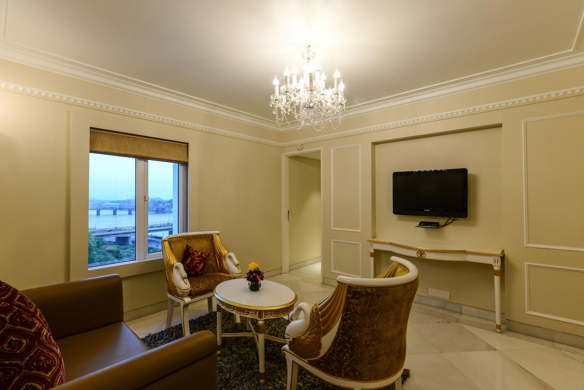 Lemon Tree Premier “The Atrium” Ahmedabad Ξενοδοχείο Εξωτερικό φωτογραφία