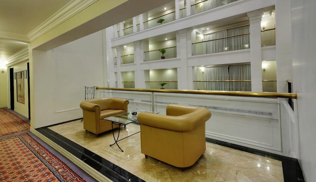 Lemon Tree Premier “The Atrium” Ahmedabad Ξενοδοχείο Εξωτερικό φωτογραφία
