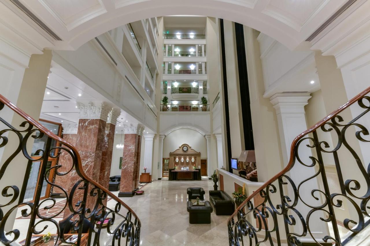 Lemon Tree Premier “The Atrium” Ahmedabad Ξενοδοχείο Εξωτερικό φωτογραφία